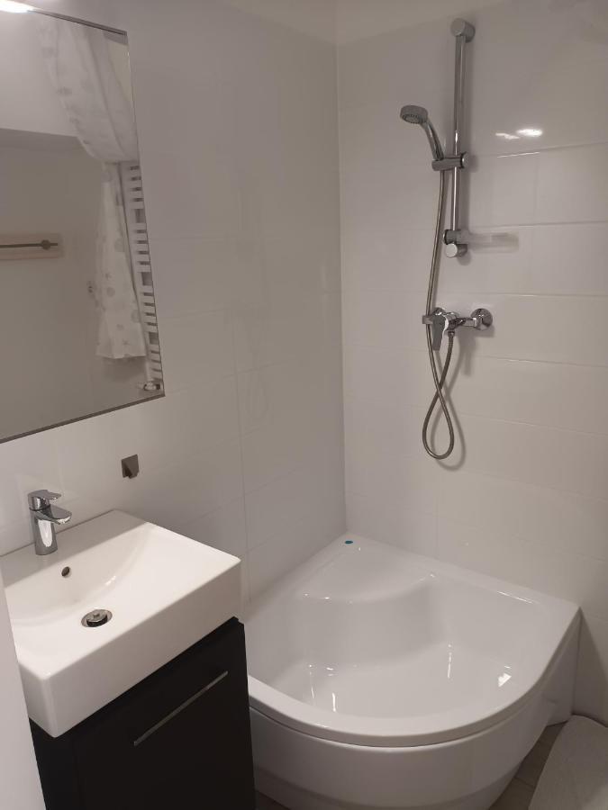 Gdynia, Sea Shell - Czarujacy, Dyskretny Loft Dla Pary Z Parkingiem - Blisko Dzikiej Plazy I Centrum Екстер'єр фото